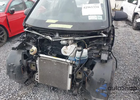 2015 Smart Fortwo Passion/Pure z USA, uszkodzony, nr VIN WMEEJ3BA0FK797956